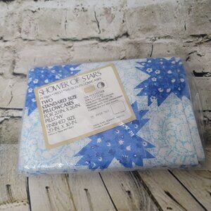 VTG Sears SHOWER OF STARS Blue White Floral Star Standard Pillowcases Set of 2